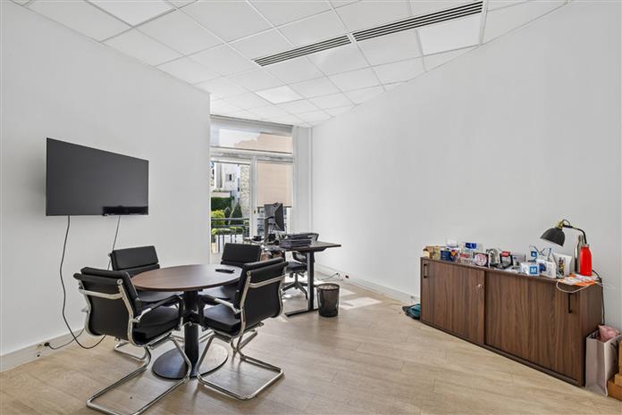 Bureau Location 75008 PARIS 37-39 AVENUE DE FRIEDLAND