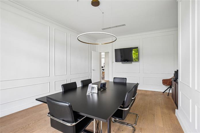 Bureau Location 75008 PARIS 37-39 AVENUE DE FRIEDLAND