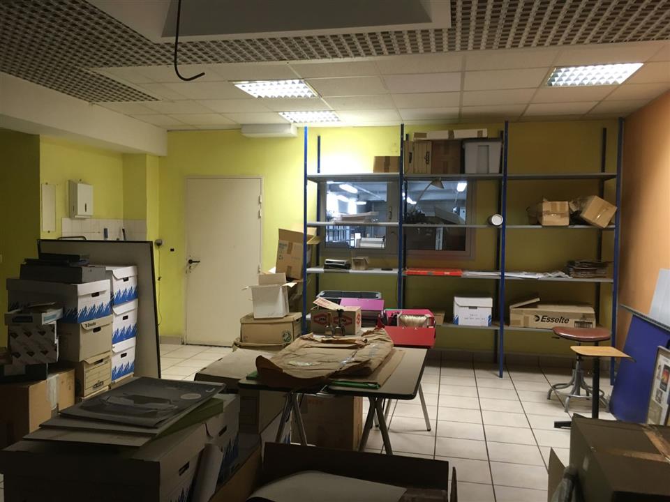 Local d'activités Location 94800 VILLEJUIF