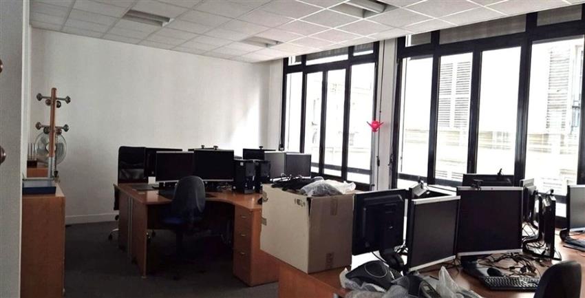 Bureau Location 75010 PARIS 43 RUE DE DUNKERQUE