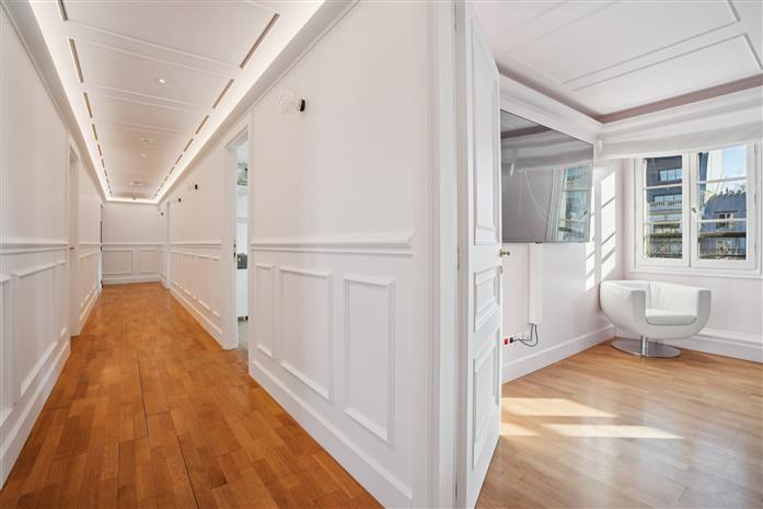 Bureau Location 75008 PARIS 25 RUE ROYALE