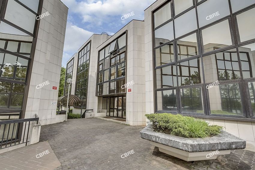 Bureau Location 77185 LOGNES