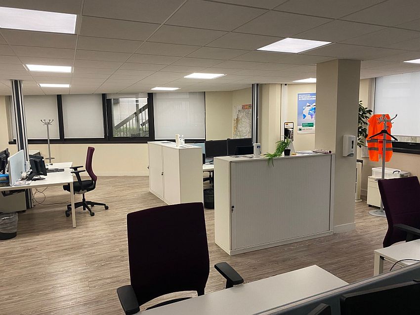 Bureau Location 77185 LOGNES