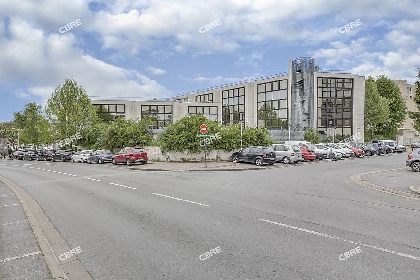 Bureau Location 77185 LOGNES