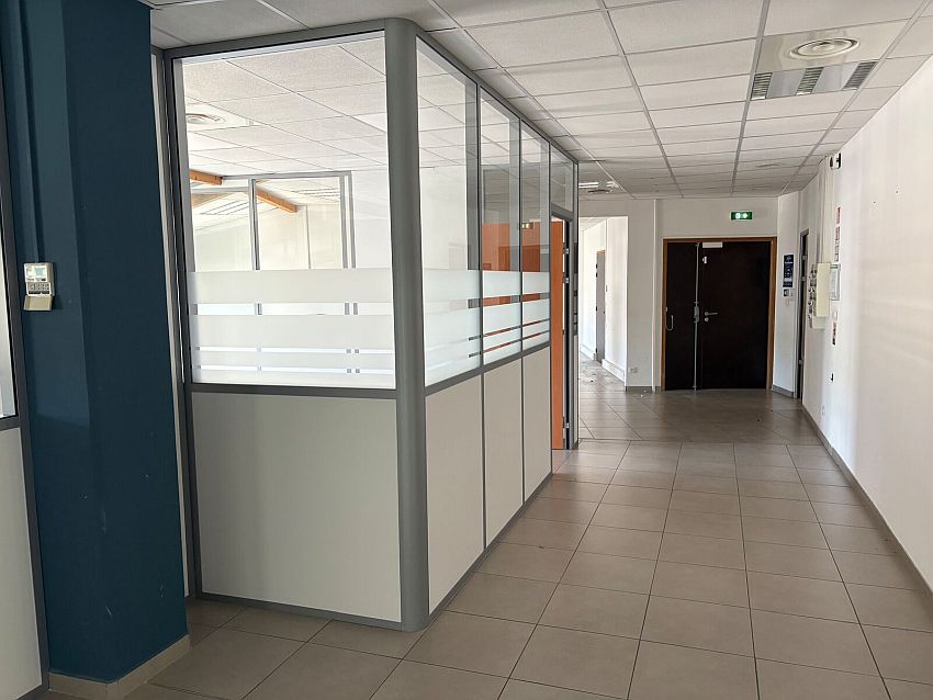 Bureau Vente 13100 LE THOLONET