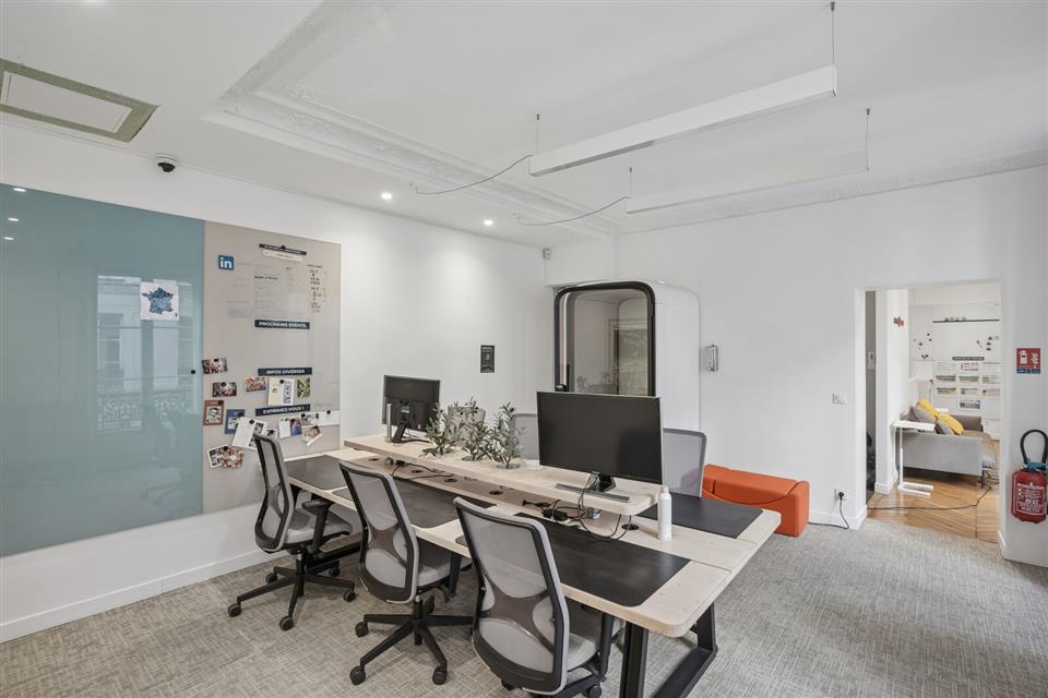 Bureau Location 75008 PARIS 12 RUE DE L'ISLY