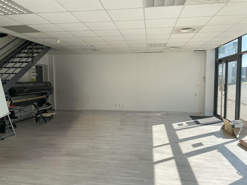 Local d'activités Location 69150 DECINES CHARPIEU