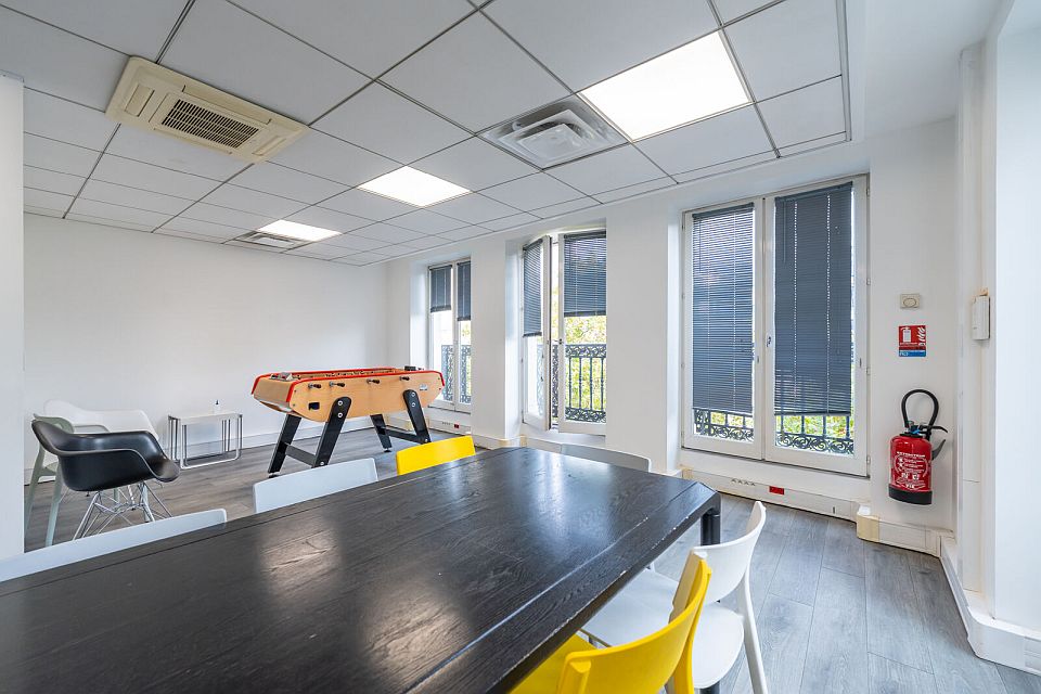 Bureau Location 75002 PARIS 5 BOULEVARD MONTMARTRE
