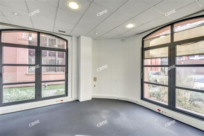 Bureau Location 92300 LEVALLOIS PERRET 141 RUE JULES GUESDE