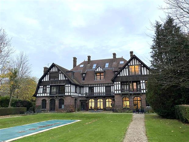 Bureau Location 59290 WASQUEHAL