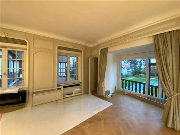 Bureau Location 59290 WASQUEHAL