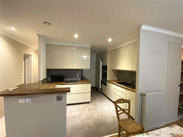 Bureau Location 59290 WASQUEHAL