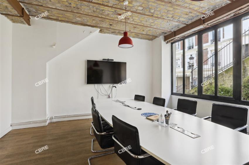 Bureau Location 75018 PARIS