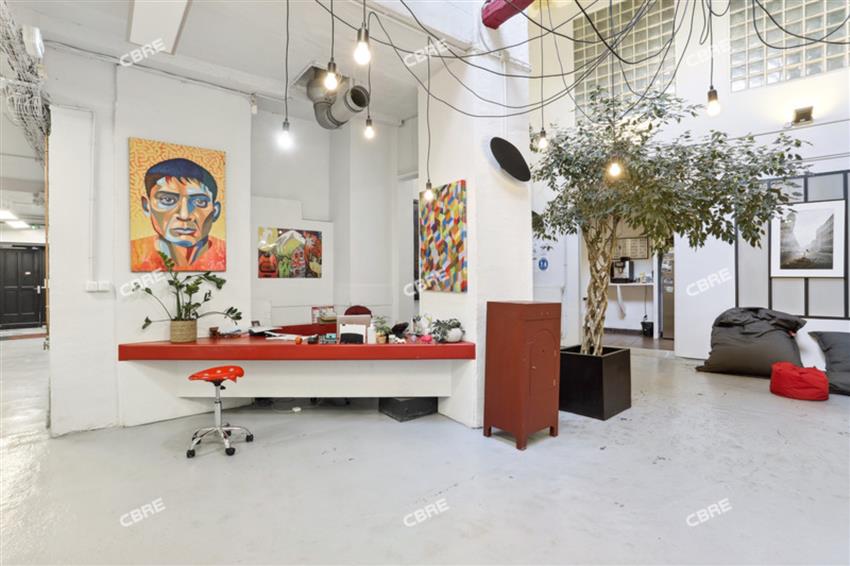 Bureau Location 75018 PARIS