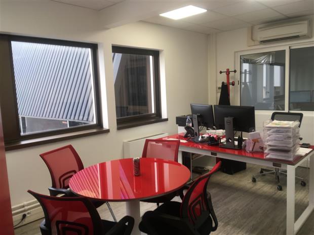 Local d'activités Location 94240 L'HAY LES ROSES