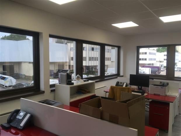 Local d'activités Location 94240 L'HAY LES ROSES