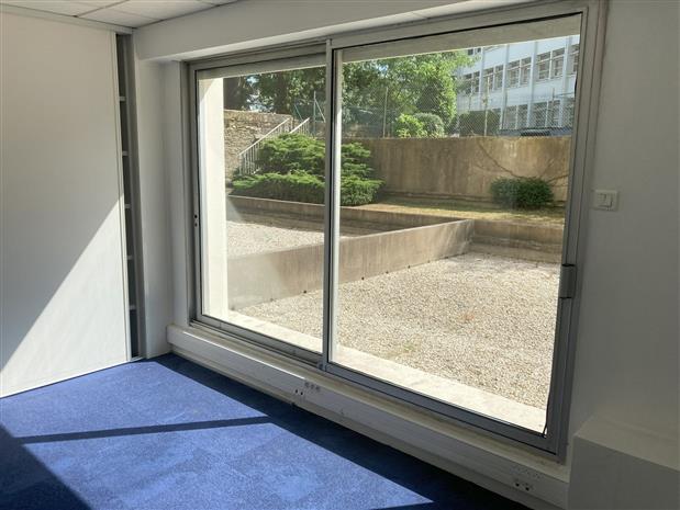 Bureau Location 44000 NANTES 21 BOULEVARD GUIST'HAU