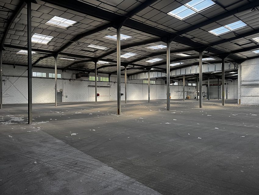 Local d'activités Location 69120 VAULX EN VELIN