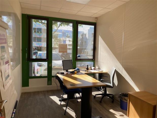 Bureau Location 69500 BRON 1-3 RUE COLONEL CHAMBONNET