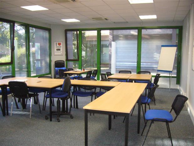 Bureau Location 69500 BRON 1-3 RUE COLONEL CHAMBONNET