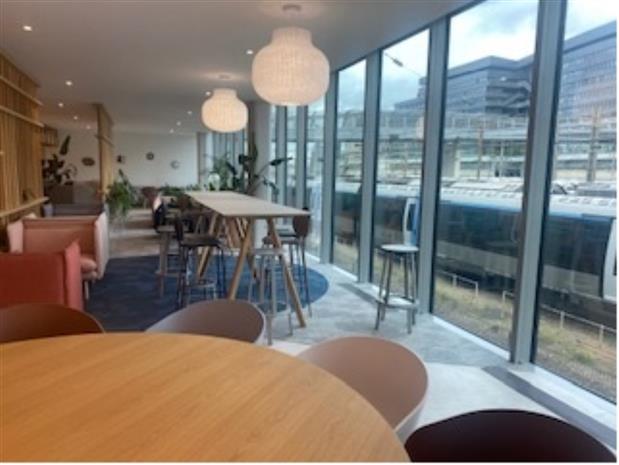 Bureau Location 75017 PARIS 22 RUE GEORGES PICQUART