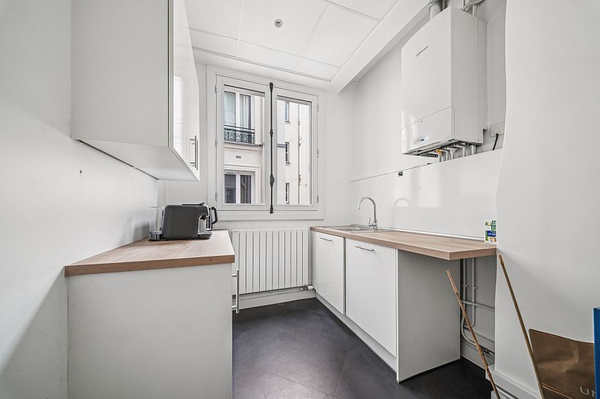 Bureau Location 75009 PARIS 22 RUE DE MAUBEUGE