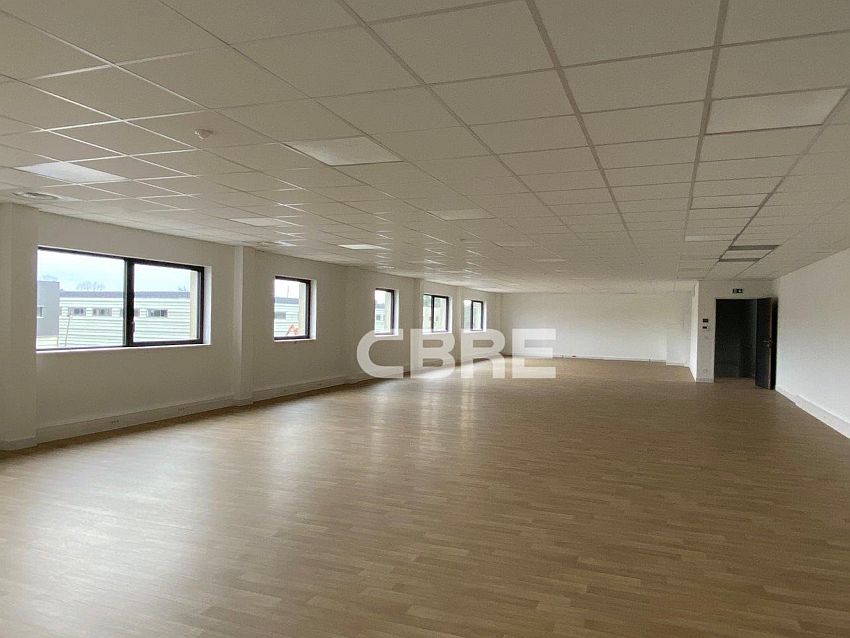 Entrepôt / Local d'activités Location 33185 LE HAILLAN 3 RUE TOUSSAINT CATROS