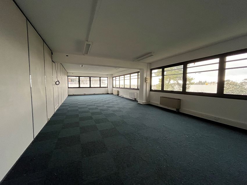 Bureau Location 06270 VILLENEUVE LOUBET