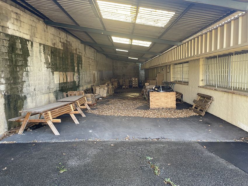 Local d'activités Location 06550 LA ROQUETTE SUR SIAGNE