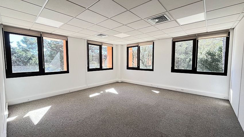 Bureau Location 06560 VALBONNE