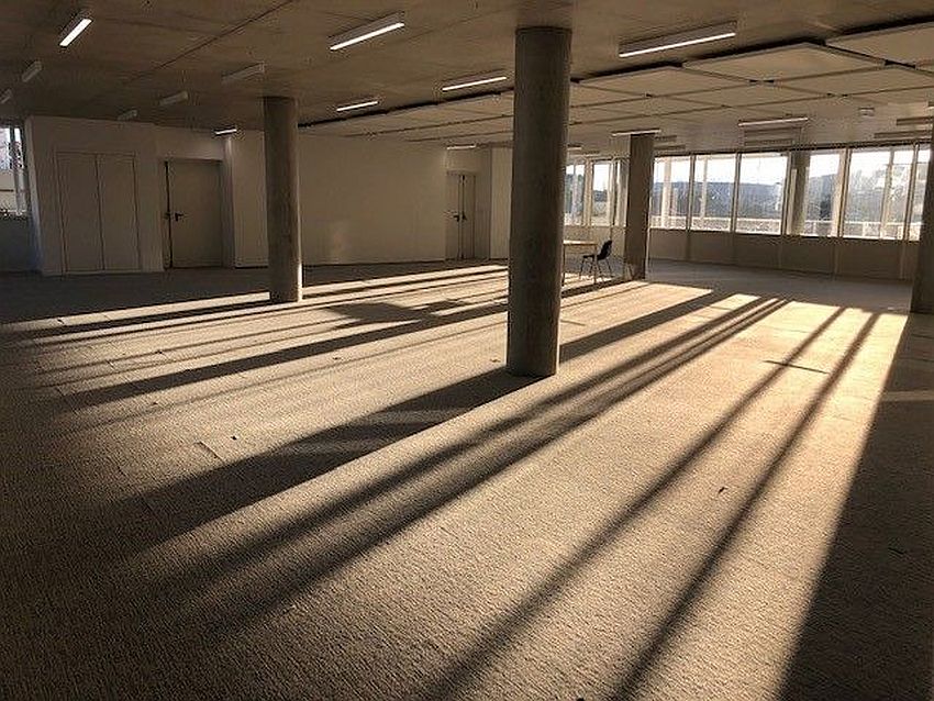 Bureau Location 06200 NICE