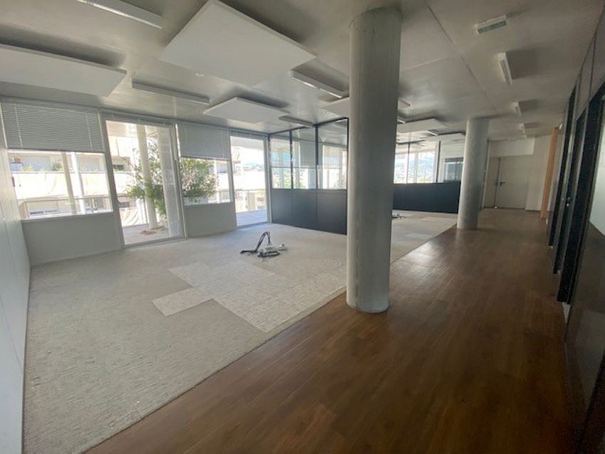 Bureau Location 06200 NICE