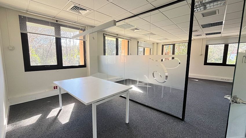 Bureau Location 06560 VALBONNE