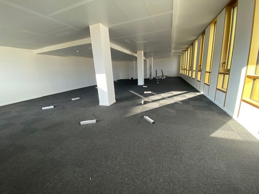 Bureau Location 06200 NICE