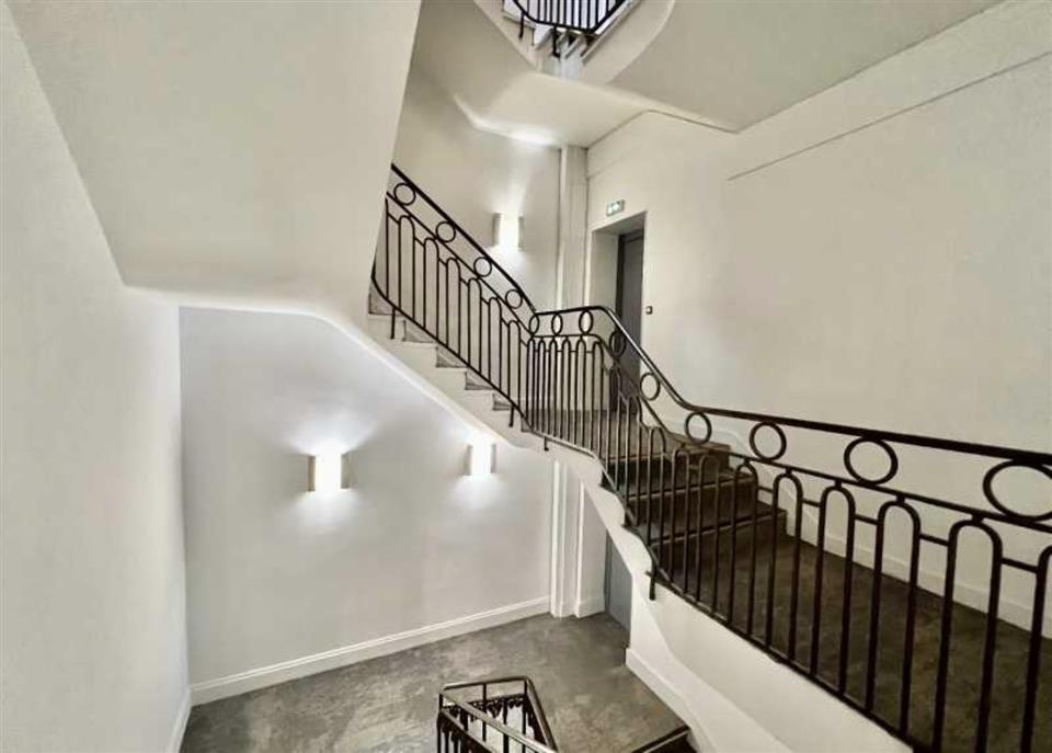 Bureau Location 75009 PARIS 51 RUE SAINT GEORGES