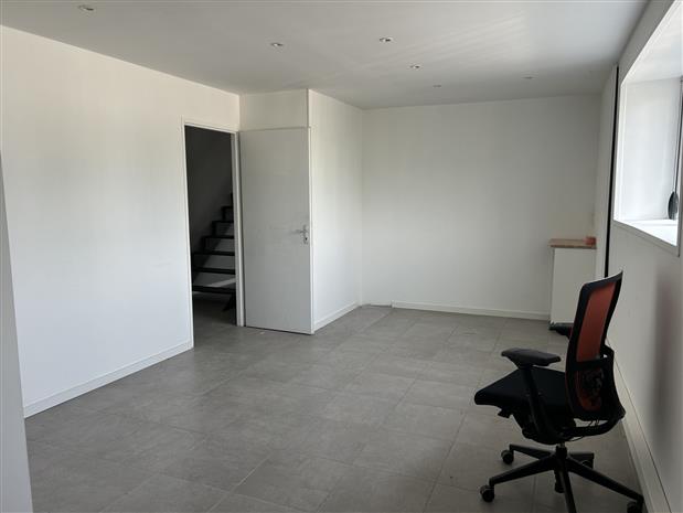 Local d'activités Location 69230 ST GENIS LAVAL 98-100 RUE DES SOURCES