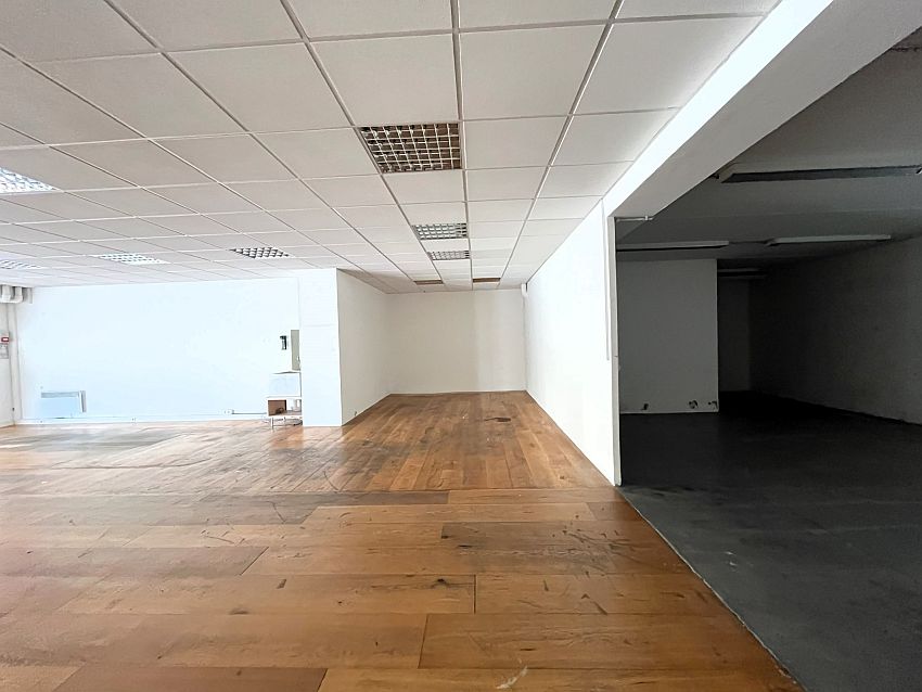 Commerce Location 06220 VALLAURIS
