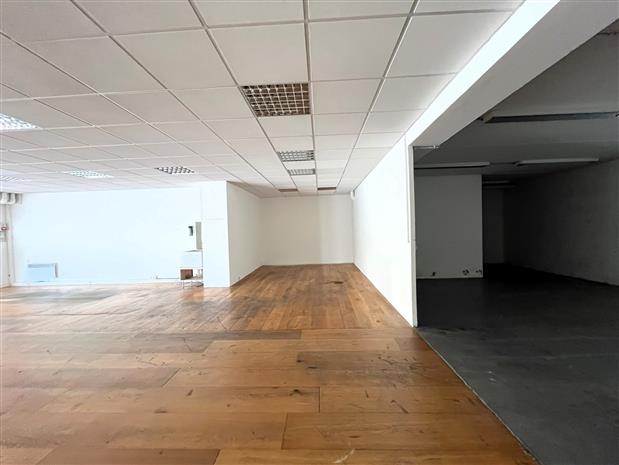 Commerce Location 06220 VALLAURIS