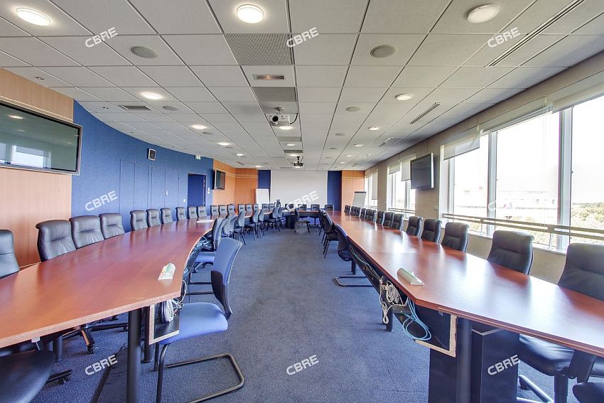 Bureau Location 77127 LIEUSAINT