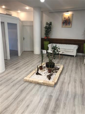 Bureau Location 06000 NICE