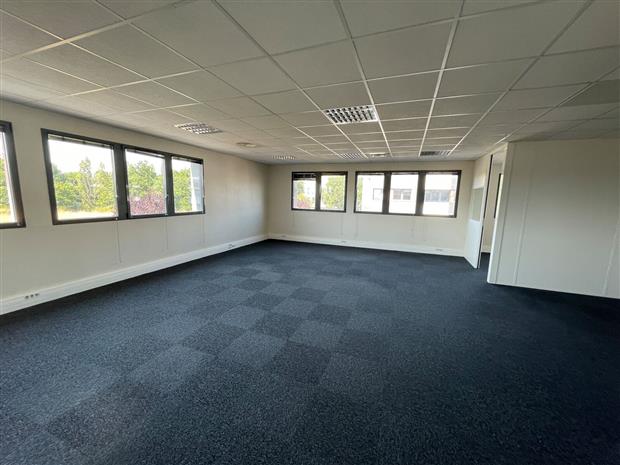 Bureau Vente/Location 44800 ST HERBLAIN 275 BOULEVARD MARCEL PAUL