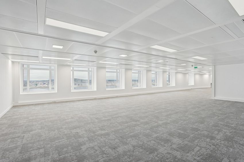 Bureau Location 92800 PUTEAUX 11-13 COURS VALMY