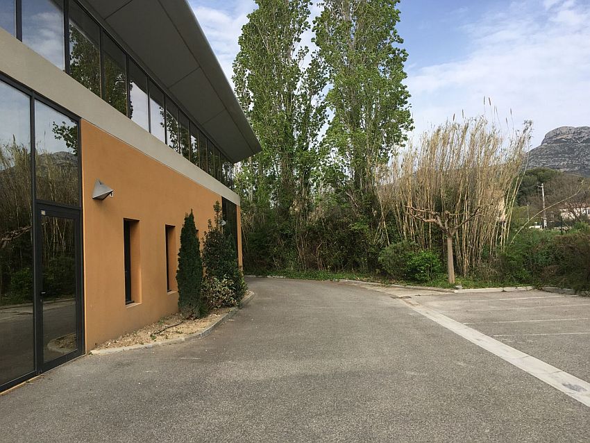 Local d'activités Location 13400 AUBAGNE