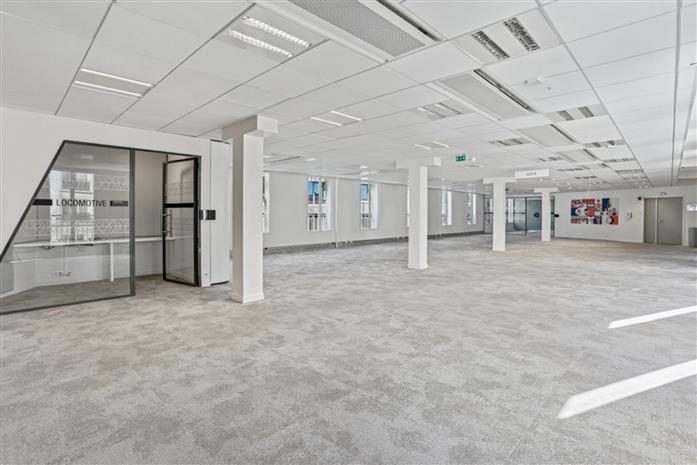 Bureau Location 75008 PARIS 37-41 RUE DU ROCHER