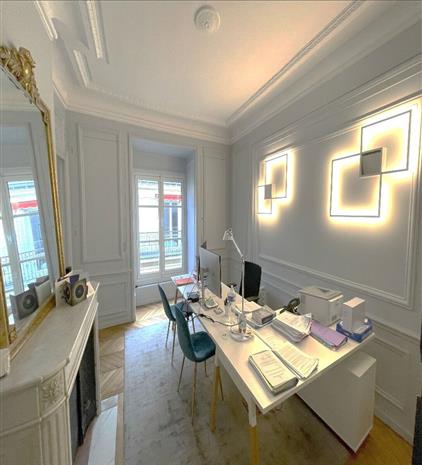 Bureau Location 75116 PARIS 35 AVENUE D'EYLAU