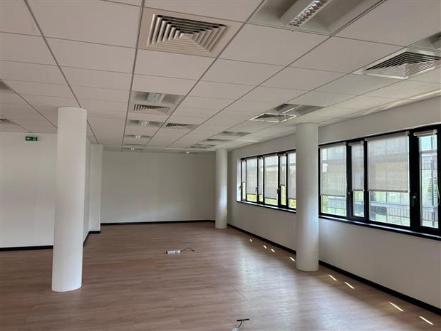Bureau Location 69007 LYON 12-18 AVENUE TONY GARNIER