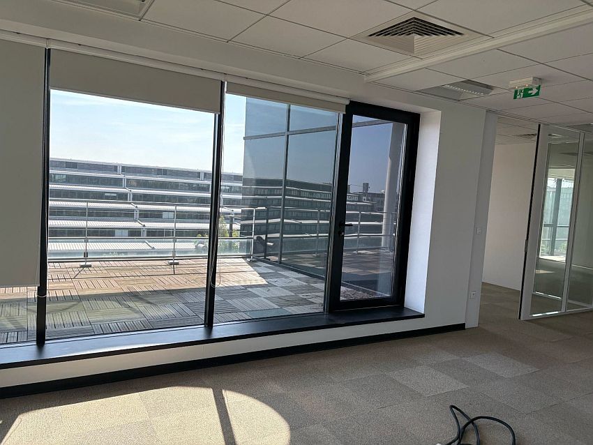 Bureau Location 69007 LYON 12-18 AVENUE TONY GARNIER