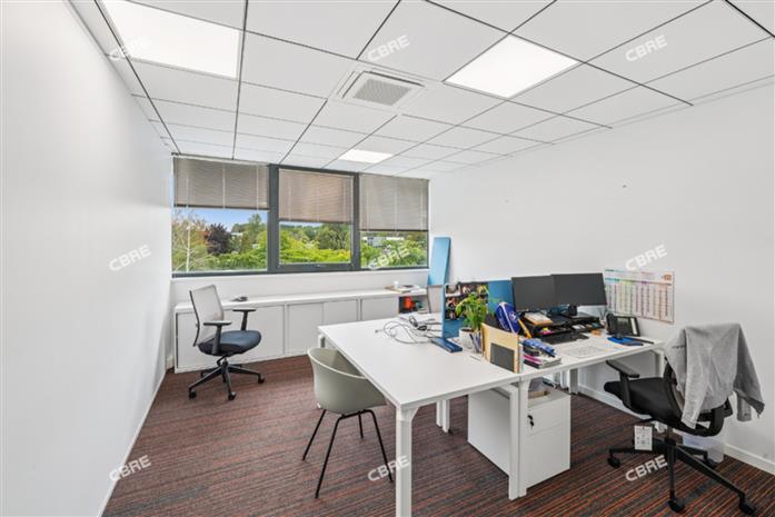 Bureau Location 33700 MERIGNAC 18 AVENUE PYTHAGORE