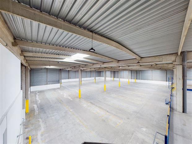 Local d'activités Location 93000 BOBIGNY
