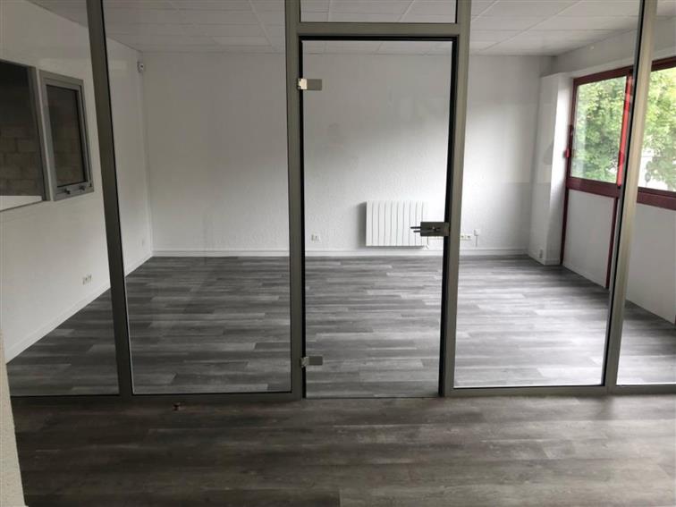 Local d'activités Location 77090 COLLEGIEN